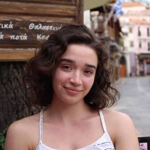 Meet your Posher, Eliza